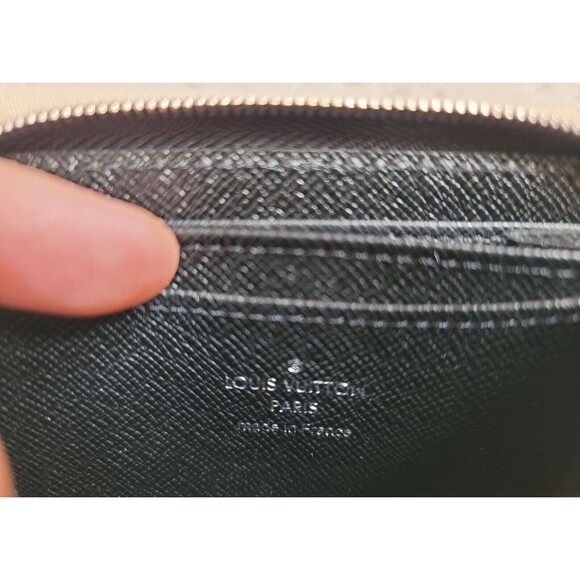 NEW LOUIS VUITTON M68859 WHITE EPI Zippy coin purse Wallet limited receipt - Picture 5 of 10